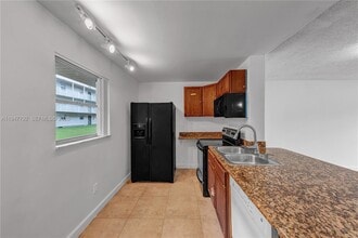 2800 NW 56th Ave in Lauderhill, FL - Building Photo - Building Photo