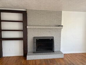 2285 Oakway Terrace in Eugene, OR - Foto de edificio - Building Photo