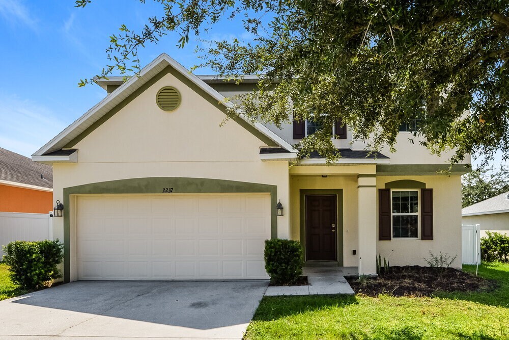 2237 Aitkin Loop in Leesburg, FL - Building Photo