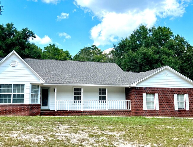 5736 Reinke Dr in Crestview, FL - Foto de edificio - Building Photo