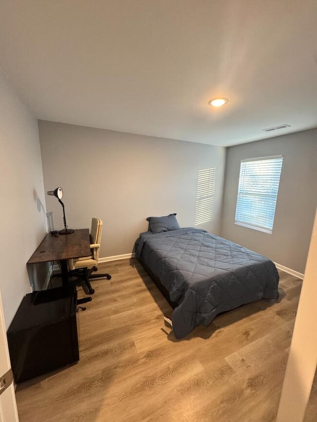 2611 Carsten Ave in High Point, NC - Foto de edificio - Building Photo