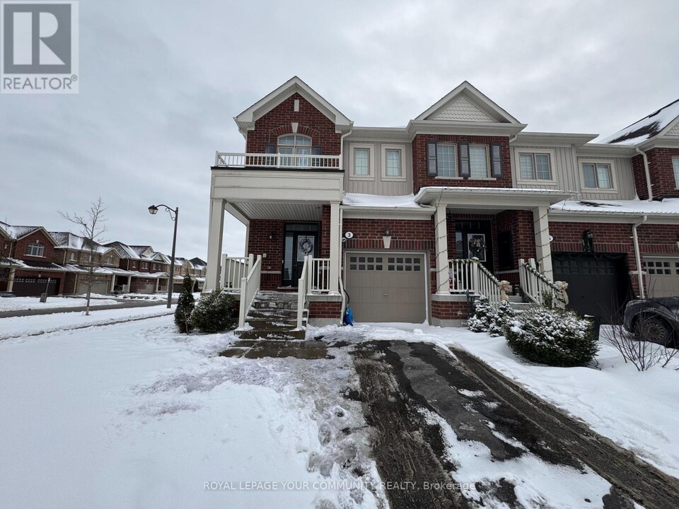 3 Sharpe Cres in New Tecumseth, ON - Building Photo