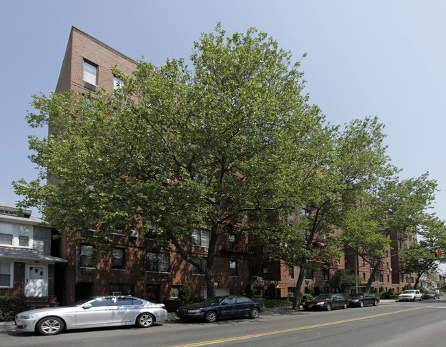 777 Foster Ave in Brooklyn, NY - Foto de edificio - Building Photo