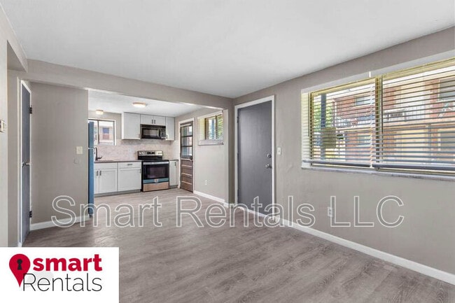 479 S Holmes Ave in Kirkwood, MO - Building Photo - Building Photo