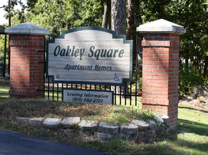 Oakley Square Apartments in Durham, NC - Foto de edificio - Building Photo