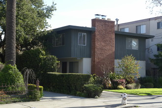 2037 Central Ave in Alameda, CA - Building Photo - Building Photo