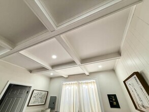 125 Mallory Ave in Jersey City, NJ - Building Photo - Building Photo