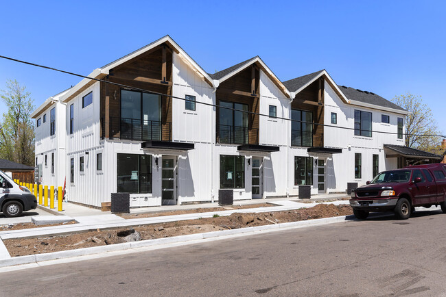 Lincoln Townhomes in Denver, CO - Building Photo - Building Photo