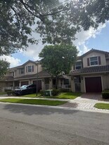 3580 Parkside Dr in Davie, FL - Building Photo