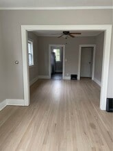 824 S 50th St, Unit 824 in Omaha, NE - Building Photo - Building Photo