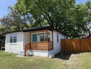 239 Jenks St in Savannah, GA - Building Photo - Building Photo