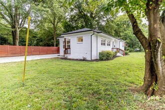 3501 Eastway Dr in Charlotte, NC - Building Photo - Building Photo