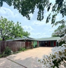 7707 Eastcrest Dr in Austin, TX - Building Photo - Building Photo