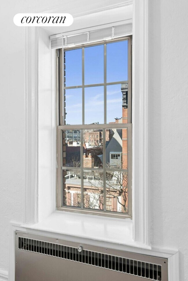 22 Grove St in New York, NY - Building Photo - Building Photo