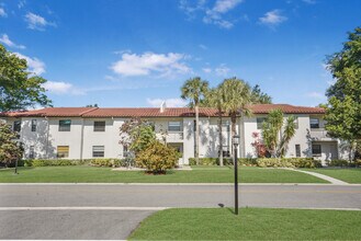 21500 Cypress Hammock Dr in Boca Raton, FL - Foto de edificio - Building Photo