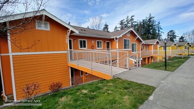 Briarwood Apartments in Bellingham, WA - Building Photo - Building Photo