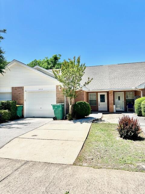 property at 890 Dunwoody Pl