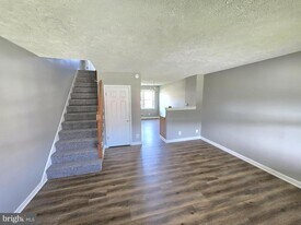 2205 Redthorn Rd in Middle River, MD - Building Photo