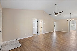 517 Edgecliff Ln in Evans, GA - Building Photo - Building Photo