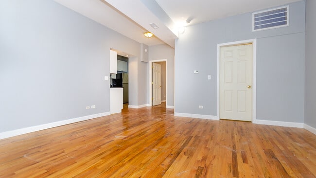 1147 E 61st St in Chicago, IL - Building Photo - Building Photo