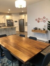 1324 Wasco St in Hood River, OR - Building Photo - Building Photo