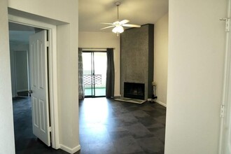 8455 W Sahara Ave, Unit 263 in Las Vegas, NV - Building Photo - Building Photo