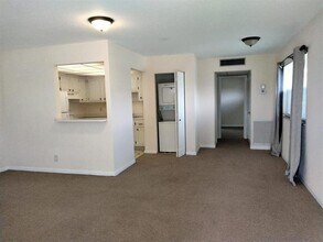 278 Flanders F in Delray Beach, FL - Building Photo - Building Photo