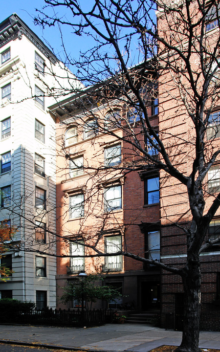 71 Pierrepont St in Brooklyn, NY - Building Photo