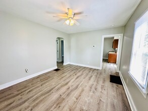 2703 Narragansett Dr in Louisville, KY - Building Photo - Building Photo