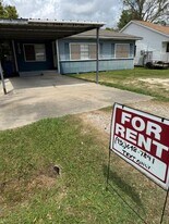 3106 Western in West Orange, TX - Building Photo