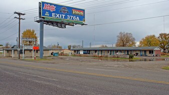 1751 N Oregon St Apartments