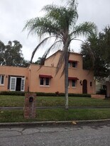 322 Buena Vista Ave, Unit Downstairs in Sarasota, FL - Building Photo