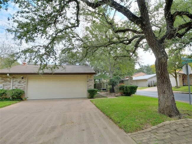 7919 Ridgeline N in Austin, TX - Building Photo - Building Photo