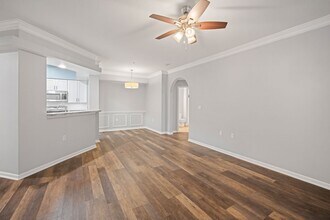 5110 Bay Club Cir in Tampa, FL - Building Photo - Building Photo