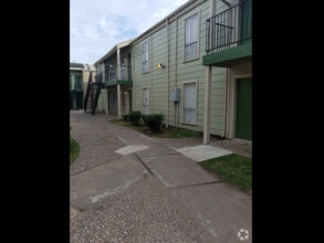 Pebble Walk Apartments in Houston, TX - Foto de edificio - Building Photo