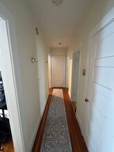 27 Forest St, Unit 6 in Cambridge, MA - Foto de edificio - Building Photo