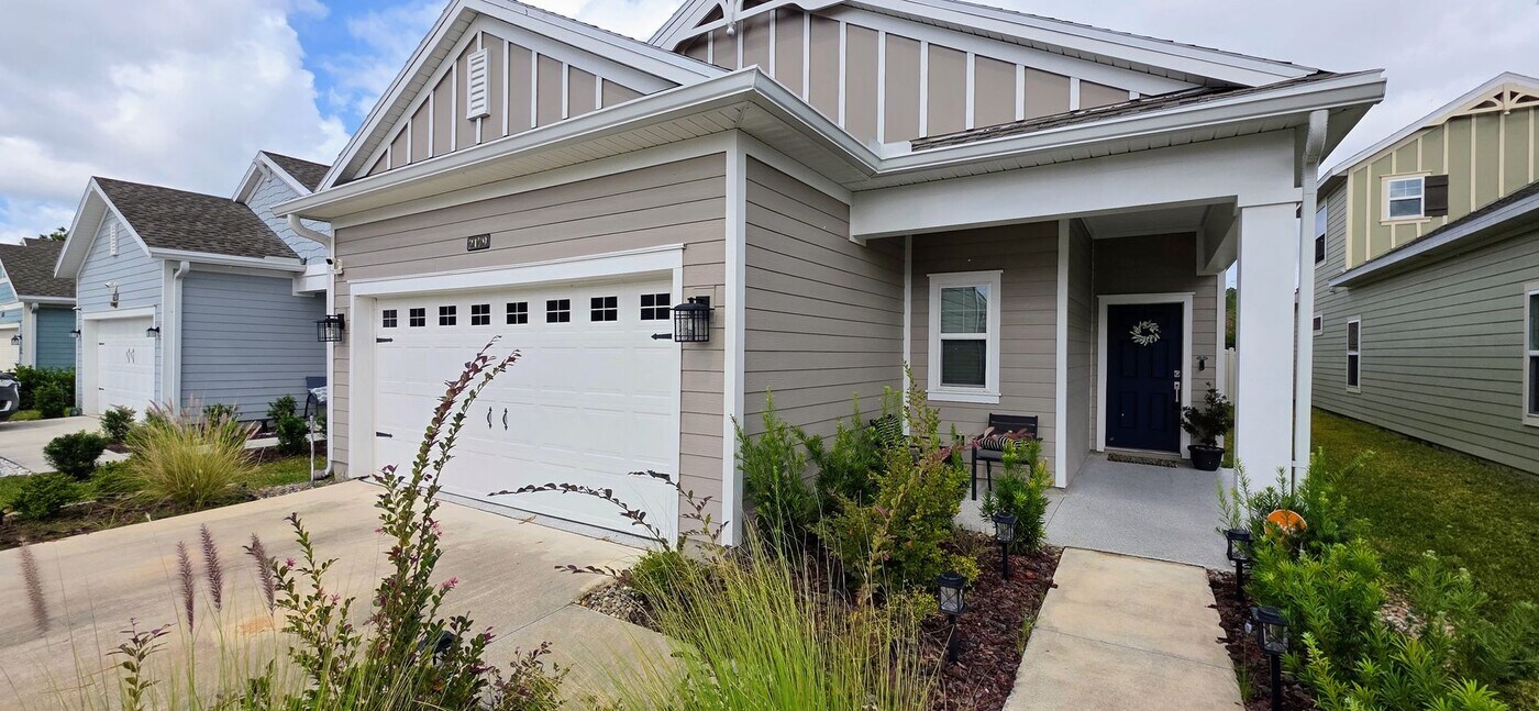 2179 Sequoia Ct in Jacksonville, FL - Foto de edificio