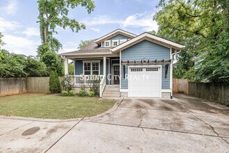 606B Eastboro Dr in Nashville, TN - Building Photo - Building Photo