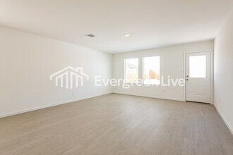 3701 Los Cabos Dr in Mustang, OK - Building Photo - Building Photo