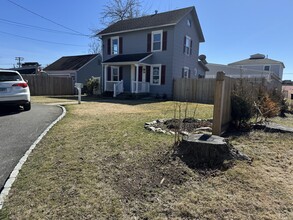 185 Buckingham Ave in Milford, CT - Building Photo - Building Photo