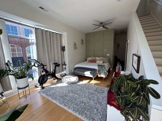 property at 2133 Southend Dr