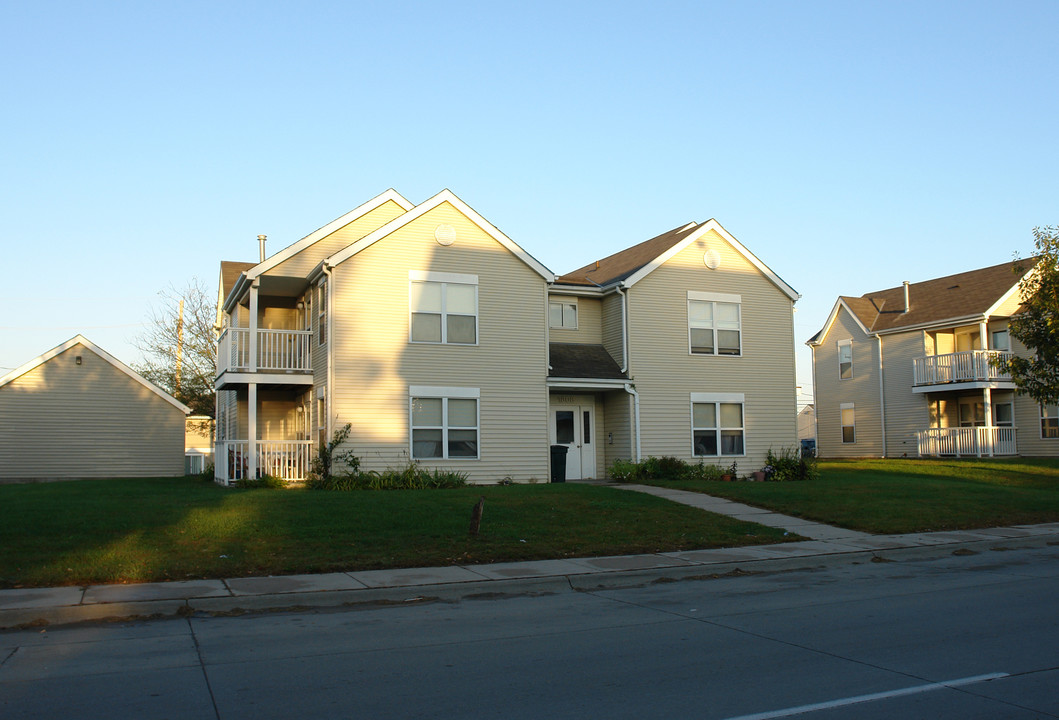 1802 Florence Blvd in Omaha, NE - Building Photo