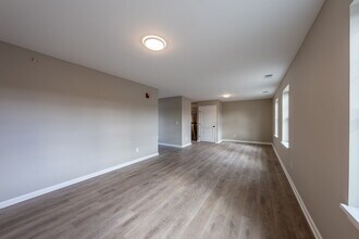 237 Main St, Unit 2nd Floor A in Hackettstown, NJ - Foto de edificio - Building Photo