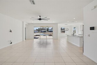 10747 Laxer Cay Loop in San Antonio, FL - Building Photo - Building Photo