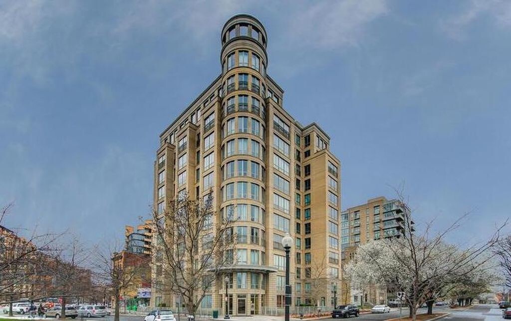 301 Massachusetts Ave NW in Washington, DC - Building Photo