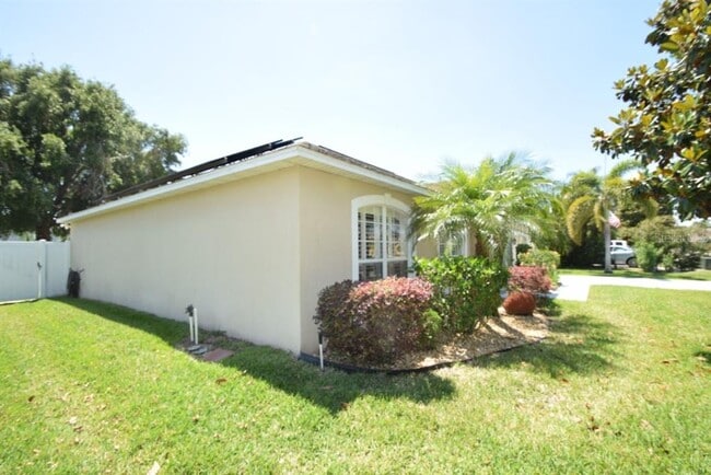 241 Pine Shadow Ln in Auburndale, FL - Building Photo - Building Photo
