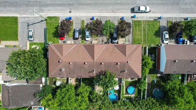 Pointe-Gatineau in Gatineau, QC - Building Photo - Building Photo