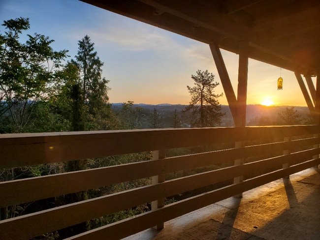 property at 3010 Traci Ct