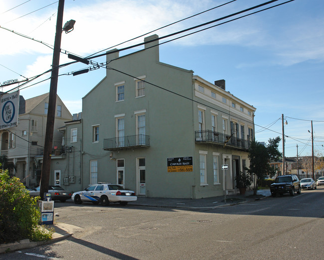 1404 Prytania St in New Orleans, LA - Foto de edificio - Building Photo