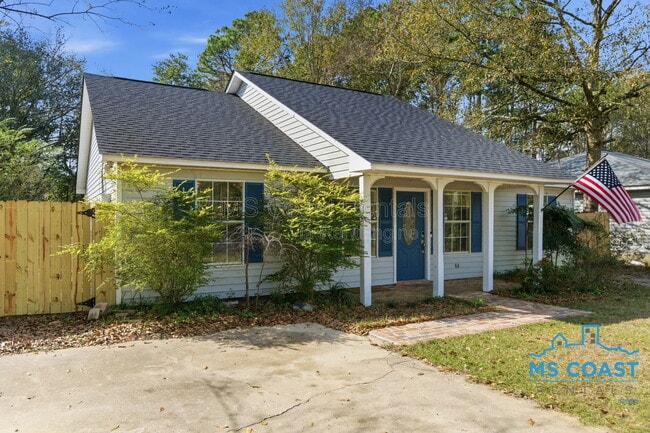 2717 Honduras Dr in Gautier, MS - Building Photo - Building Photo